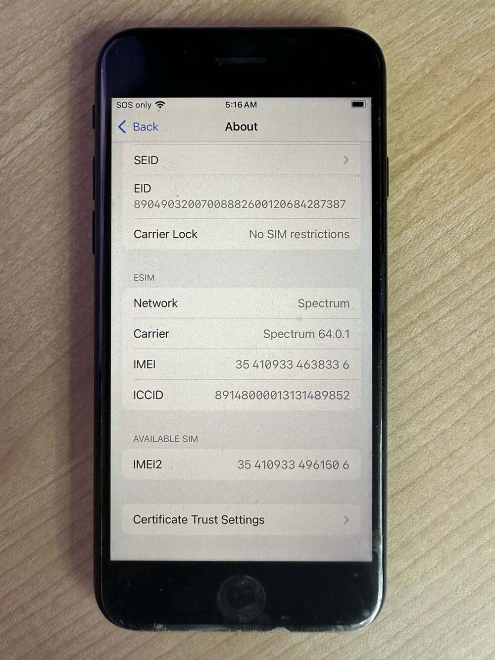 Apple iPhone SE (2022) - 64 GB - Midnight (Unlocked) - Picture 4 of 12